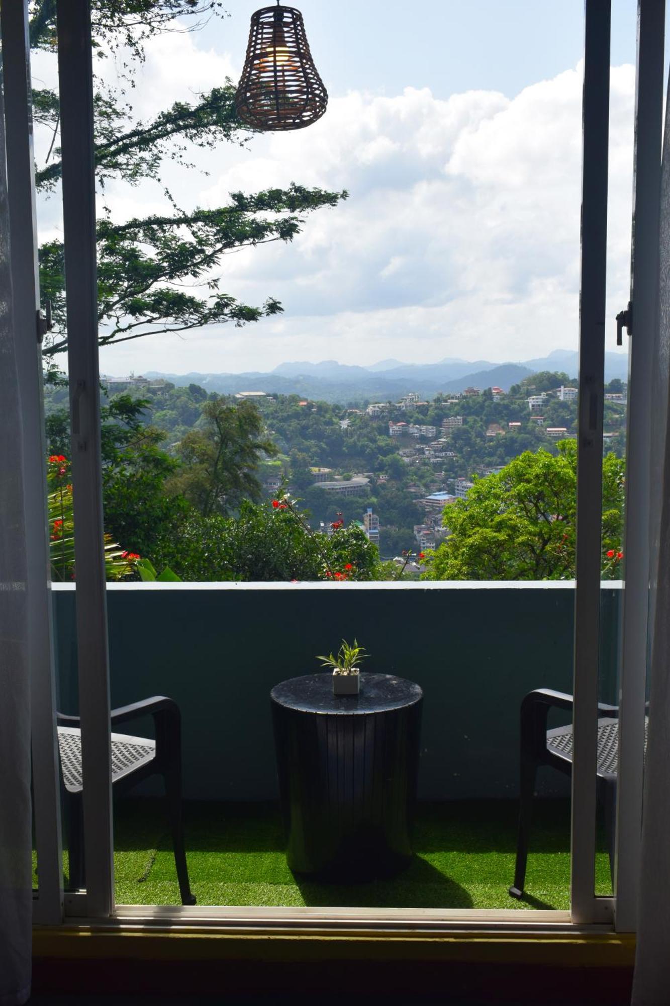 Namaya Nature Apartment Kandy Bagian luar foto