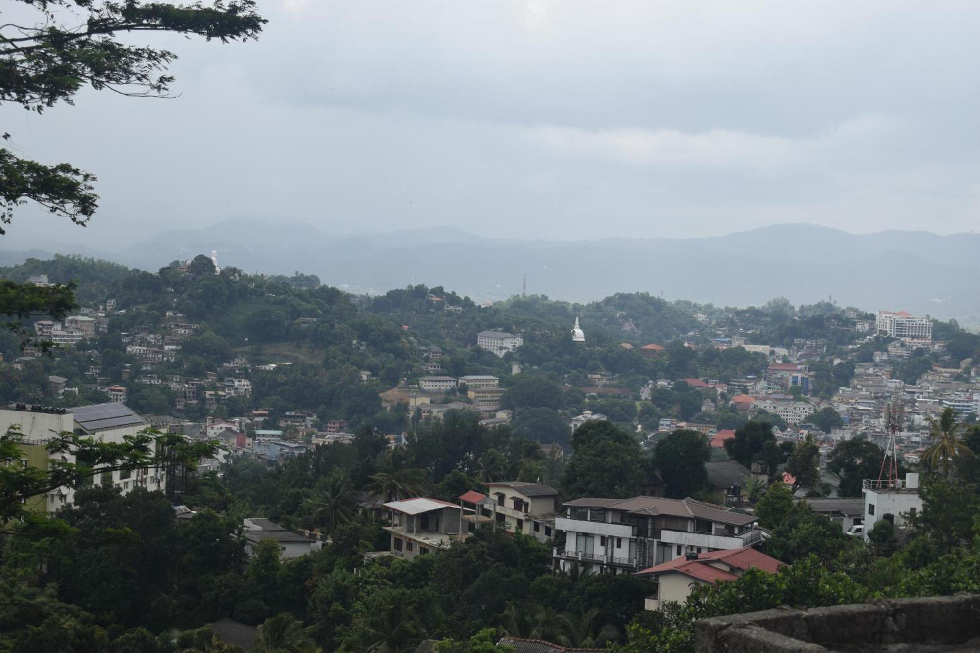 Namaya Nature Apartment Kandy Bagian luar foto